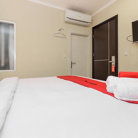 Reddoorz Plus @ Thamrin Jakarta Exterior photo