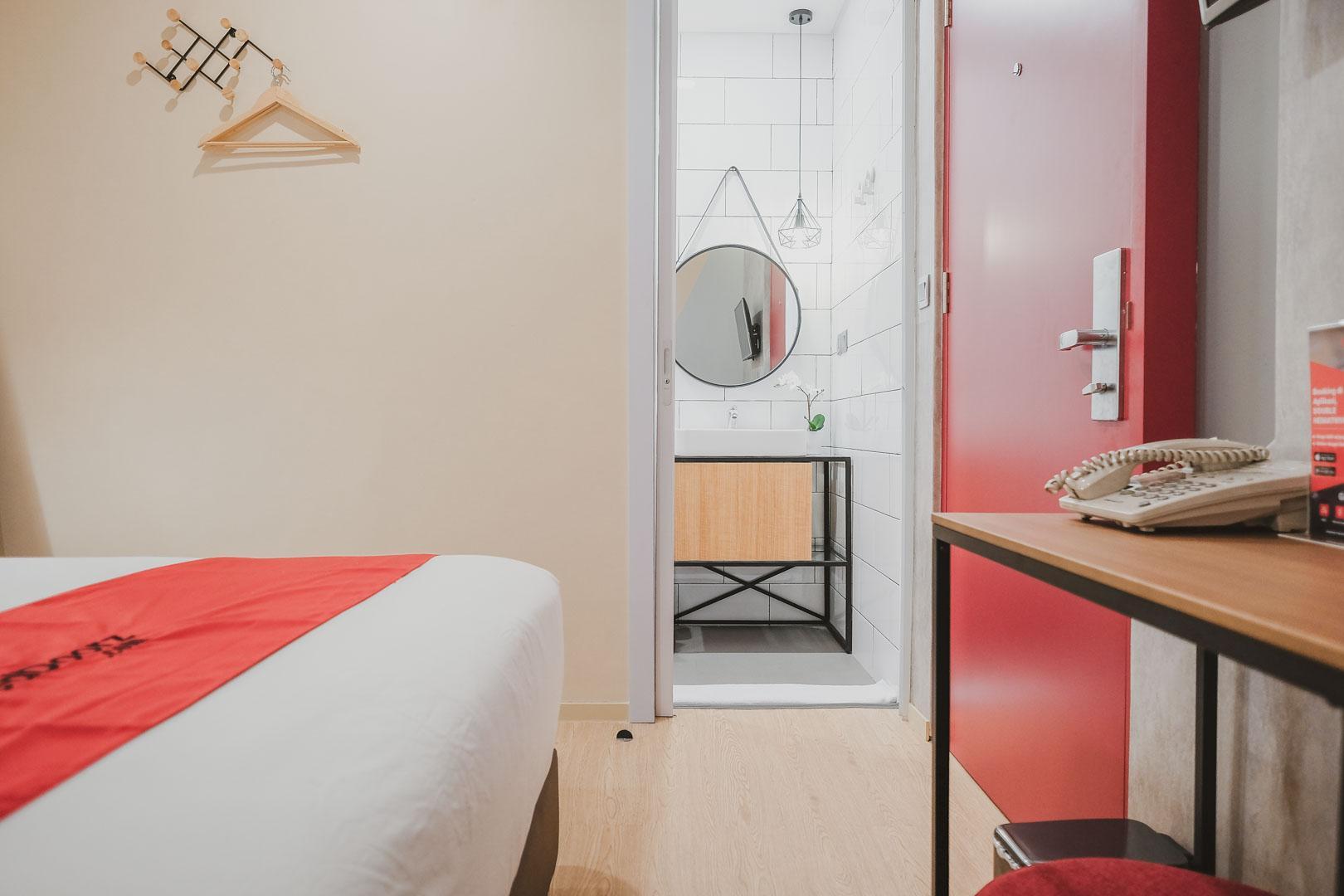 Reddoorz Plus @ Thamrin Jakarta Exterior photo