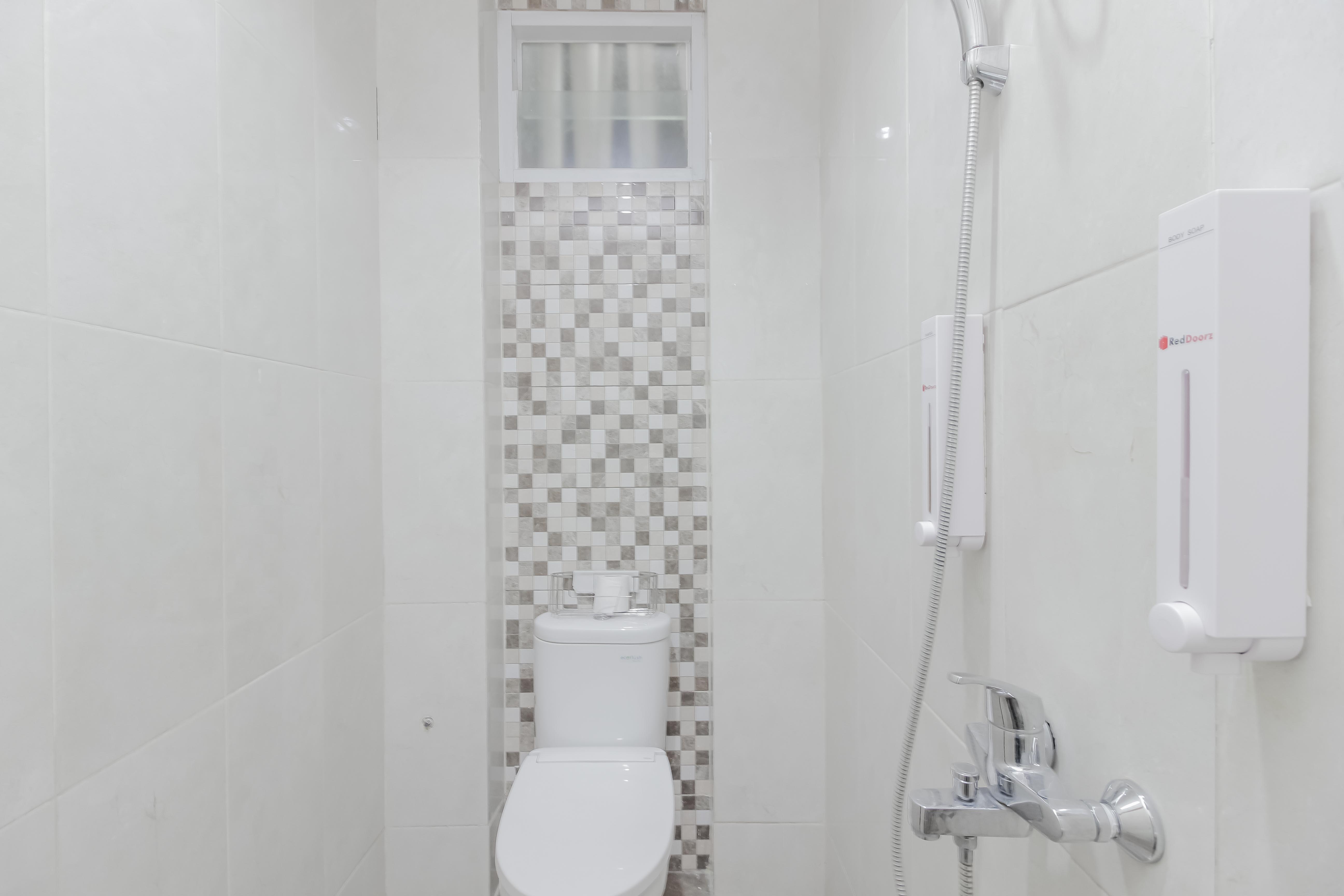 Reddoorz Plus @ Thamrin Jakarta Exterior photo