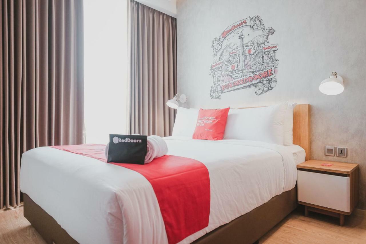 Reddoorz Plus @ Thamrin Jakarta Exterior photo