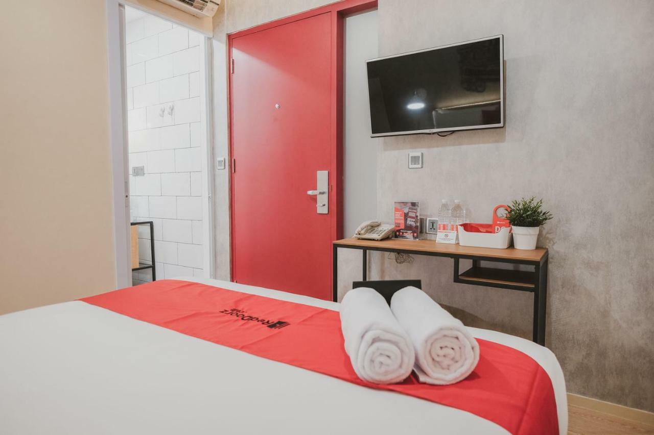 Reddoorz Plus @ Thamrin Jakarta Exterior photo