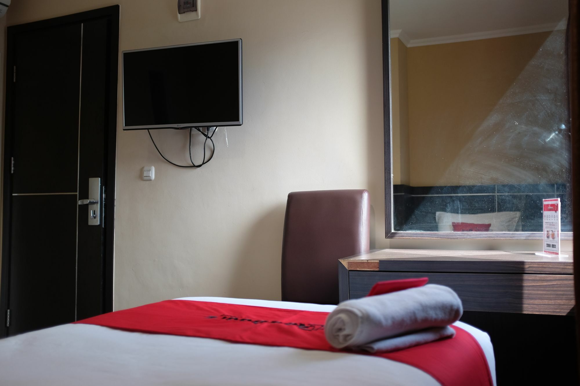 Reddoorz Plus @ Thamrin Jakarta Exterior photo